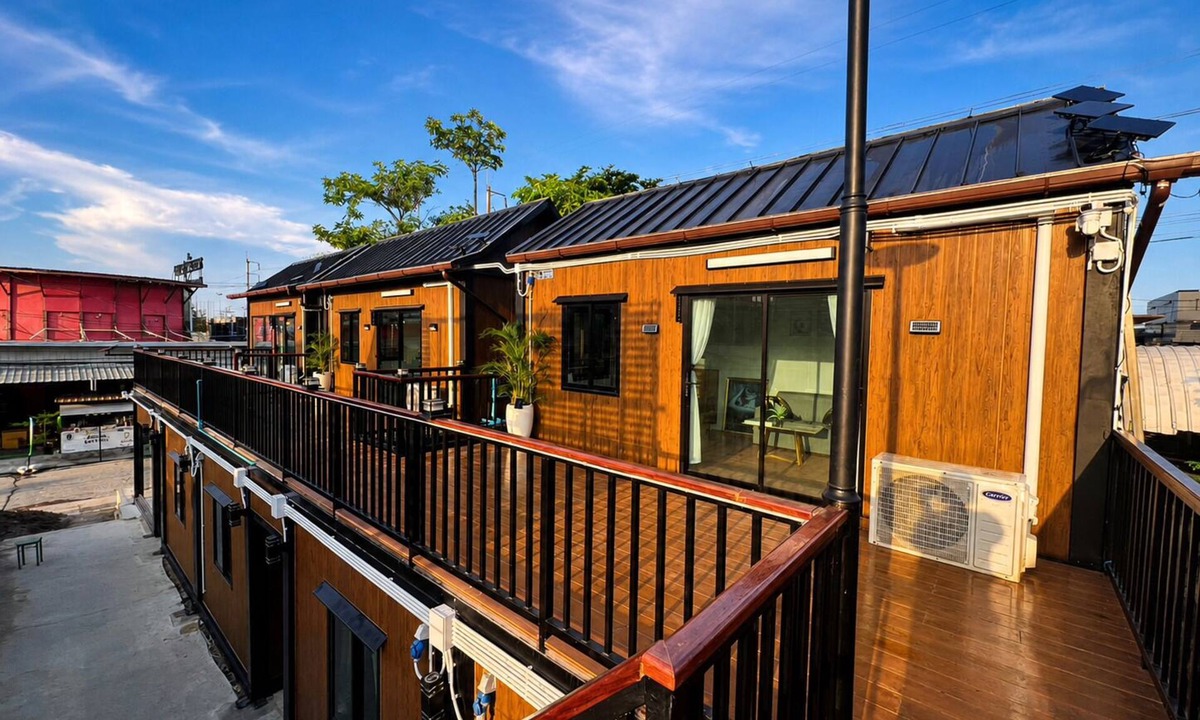 Racha Thewa House | Near BKK Homestay Airport