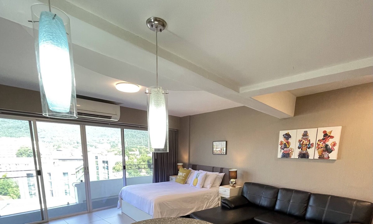 Nimman Apartment | Nimman Studio with FREE Motorbike - Kitchen - View - Chom Doi 1