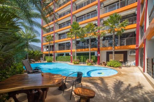 Nai Harn Apartment | NOVA Condo 1BR Pool View NBC Nai Harn
