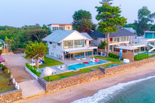 Cha-am Villa | Pailay Beachfront Villa Cha-Am