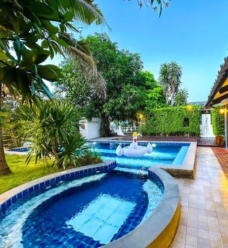 Na Kluea Villa | PaPa Beach Pool Villas Pattaya