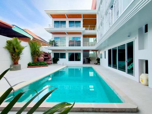 Phuket Hotel | Peranakan House