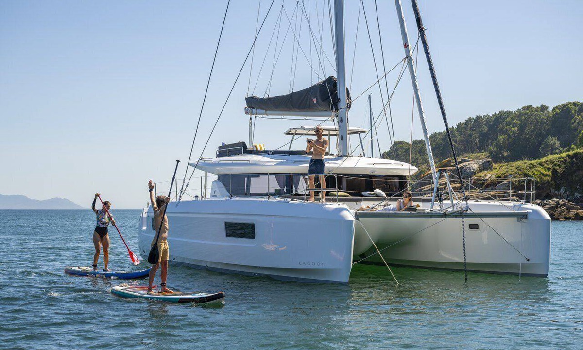 Pa Klok Boat Rental | Phuket Sun and Beach Sailing Extravaganza