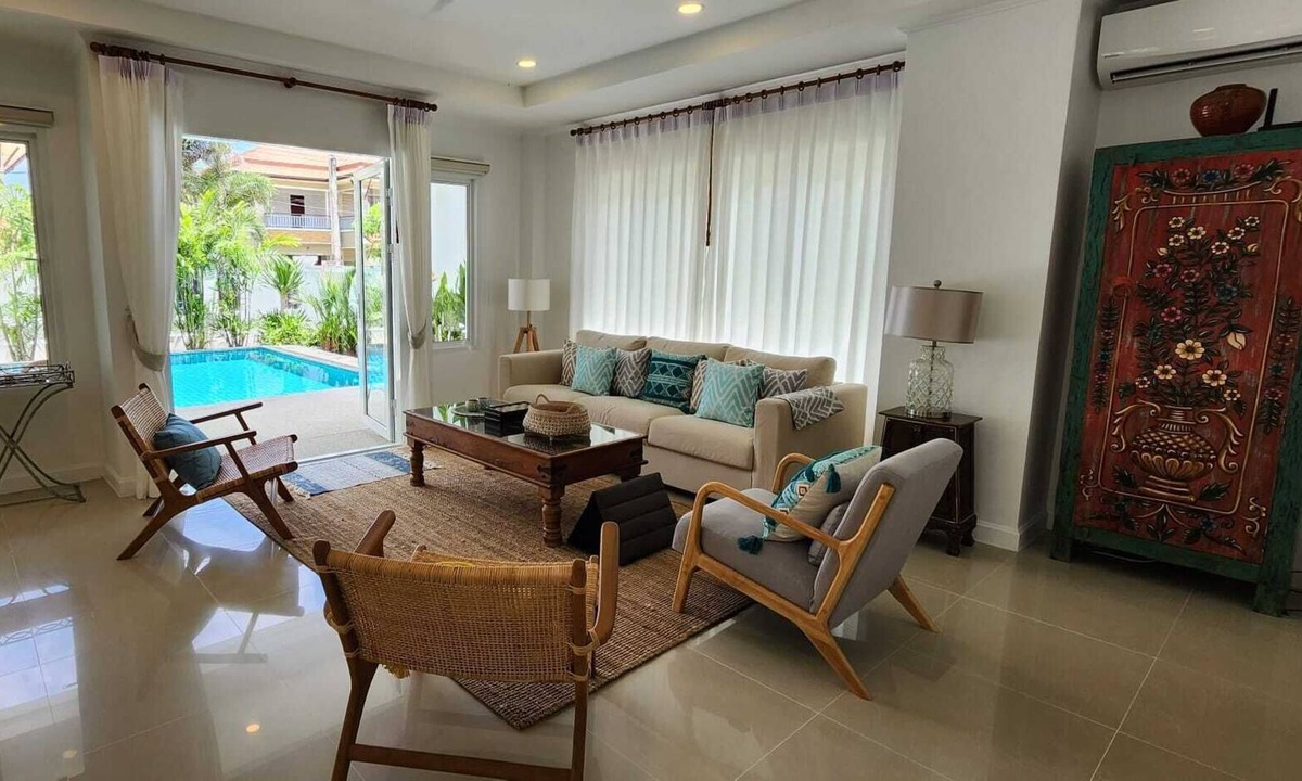 Si Sunthon Villa | Phuket Thailand 4 bedroom private pool villa short drive from beach and shops