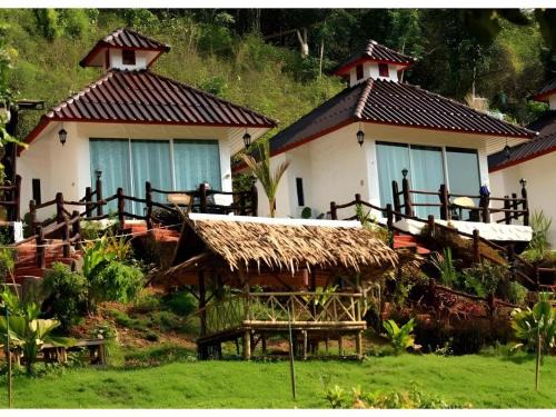 Suan Phueng Resort | Phumalida Resort
