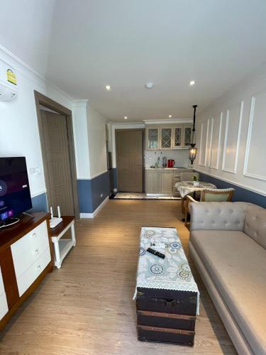 Na Chom Thian Apartment | Pool View 1-Bedroom at Seven Cote d Azur