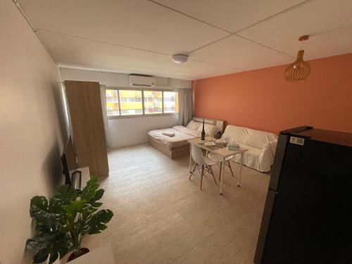 Ban Mai Apartment | Popular CondoT8@IMPACT Arena