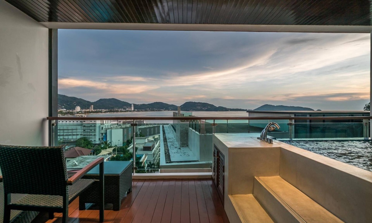 Patong Apartment | Private pool sea view apartment on Kalim bay