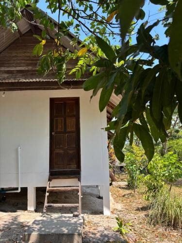 Ko Yao House | Quiet Garden Bungalow - walking distance to beach, Koh Yao Noi