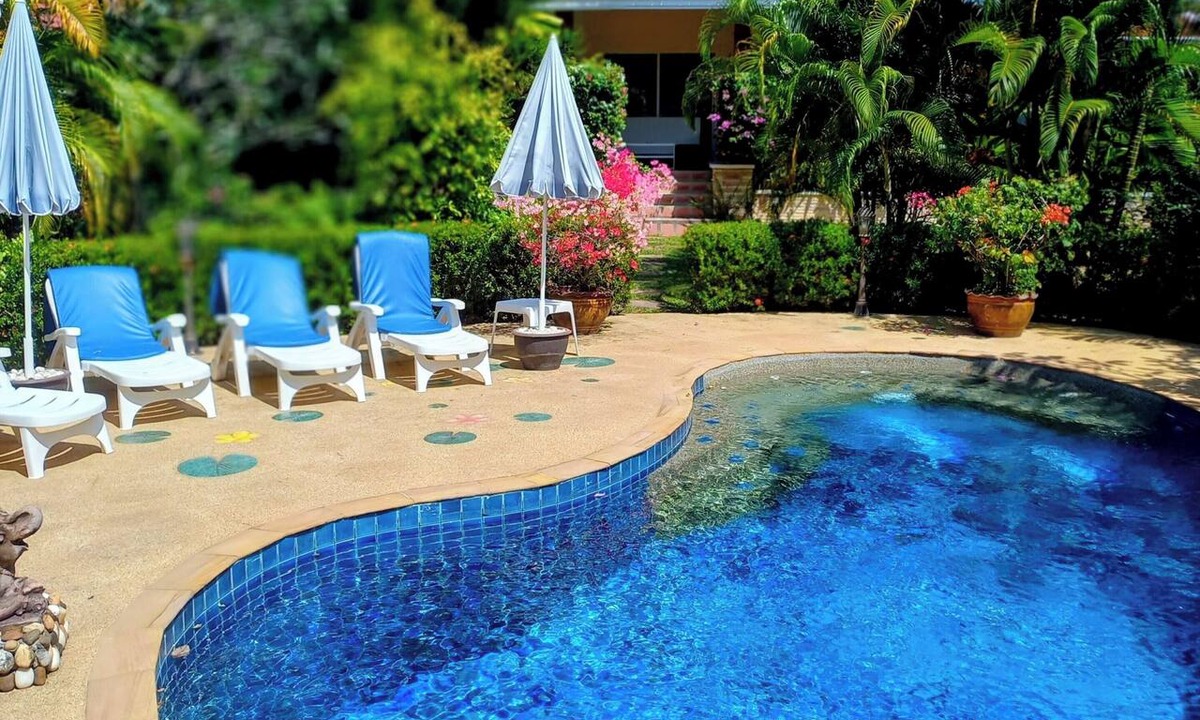 Rawai Villa | Rare tropical paradise ! luxury 3BR villa, pool&jacuzzi, 1 600 m2 garden, Dream