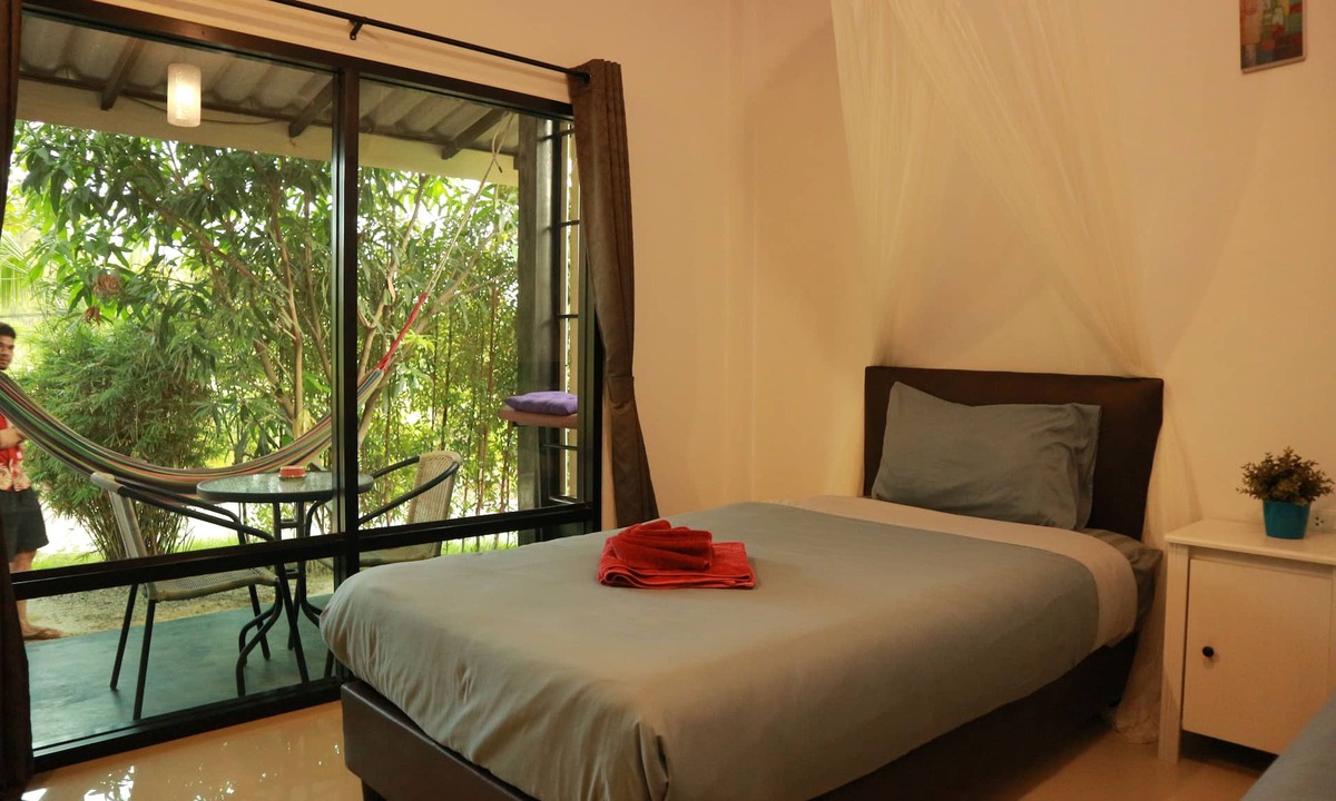 Ko Lanta Hotel | Raven Blue