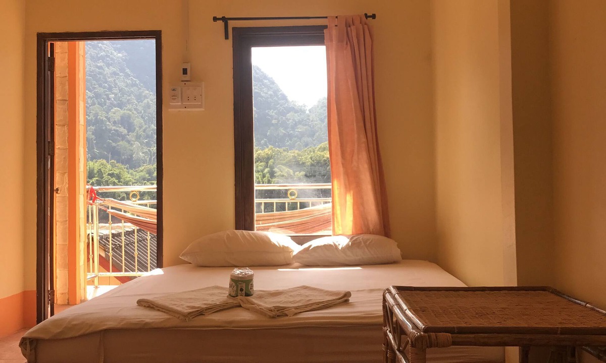 Muang Ngoi Neua Hotel | Riverview Bungalows & GH