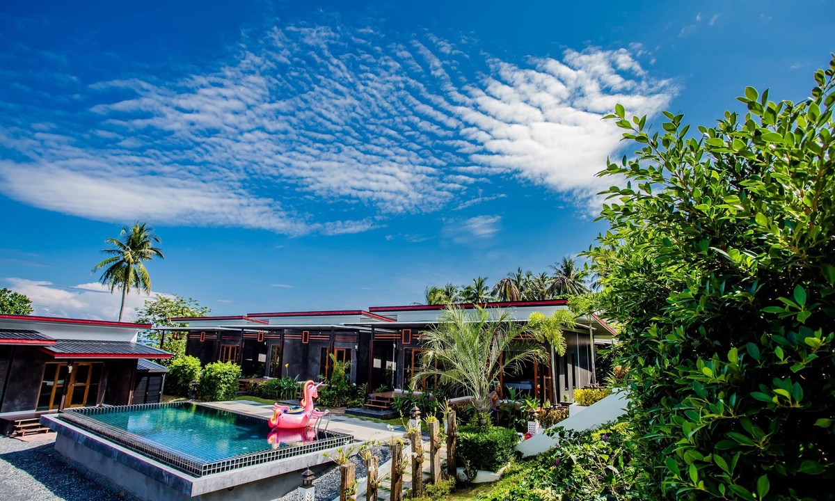 Wichit House | Room Only · Villa with Garden View, 16min to Phuket Old Town