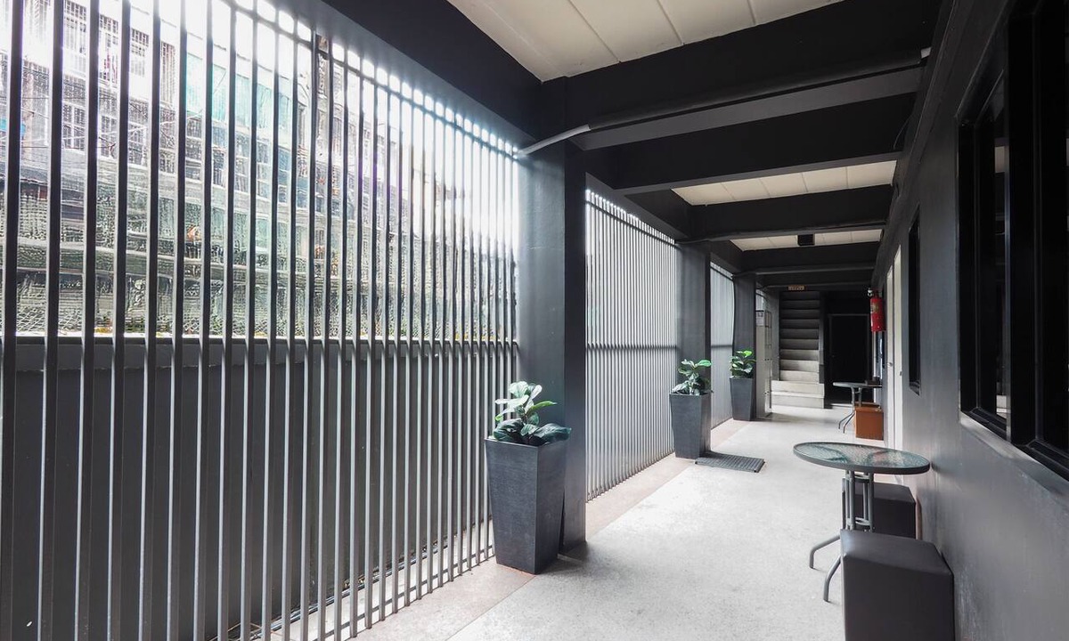 Ratchadaphisek Hotel | RQ Bangkok Huai Khwang by Collection O