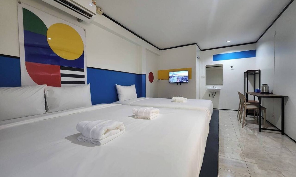 Talat Nuea Hostel | RYB Hostel Phuket
