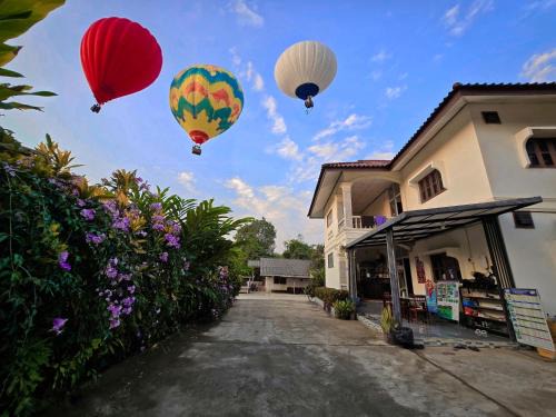 Vang Vieng Hostel | Saphaothong guesthouse