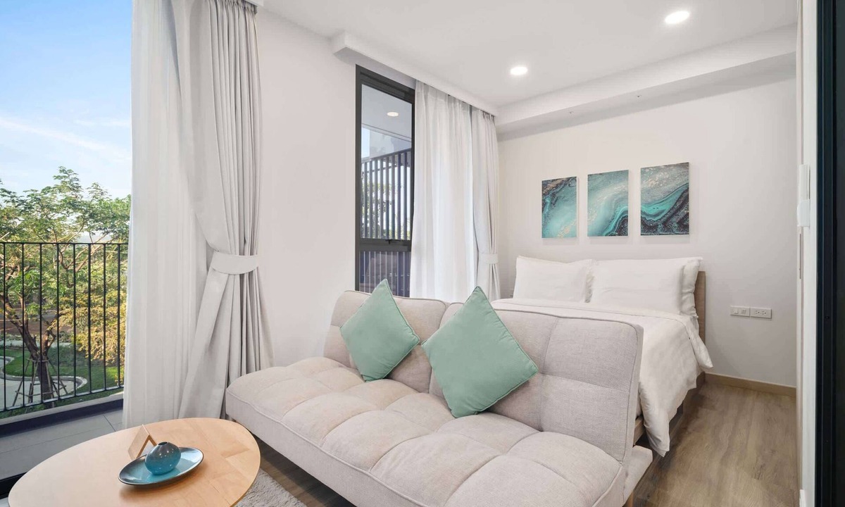 Laguna Condo | Skypark Aurora, Studio 1311 1A Deluxe