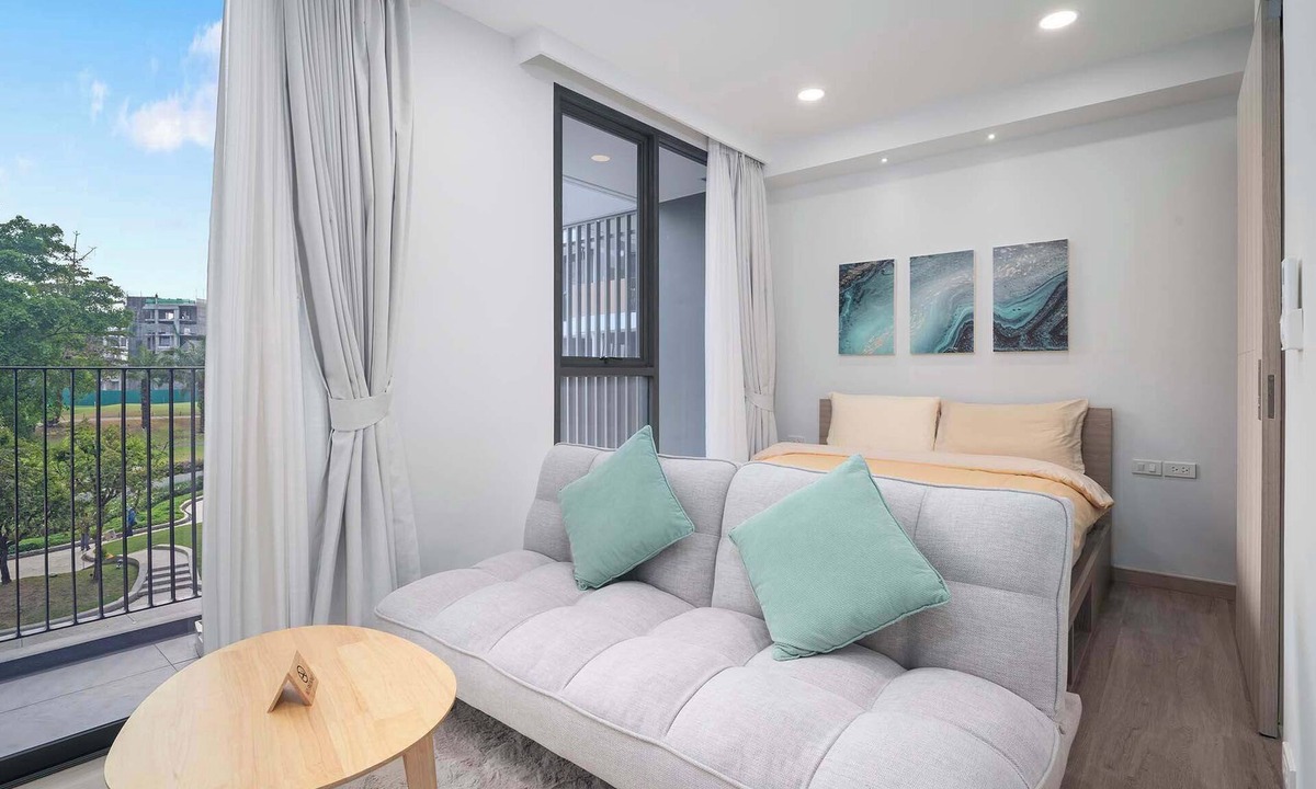Laguna Condo | Skypark Aurora, Studio 1305 1A Deluxe
