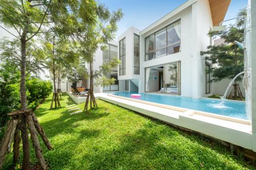 Si Sunthon Villa | Sofia Villa Phuket Villa Free airport Pick up from 7 days