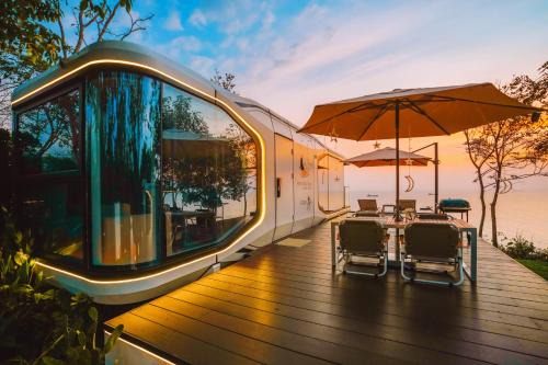 Samaesan House | STAR OVER SEA By Deep night