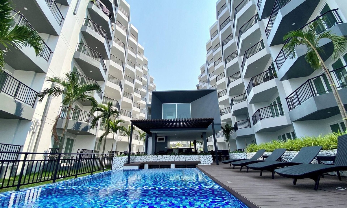 Kram Condo | Studio High floor, AC, Well equiped Kichen, beautiful balcony view