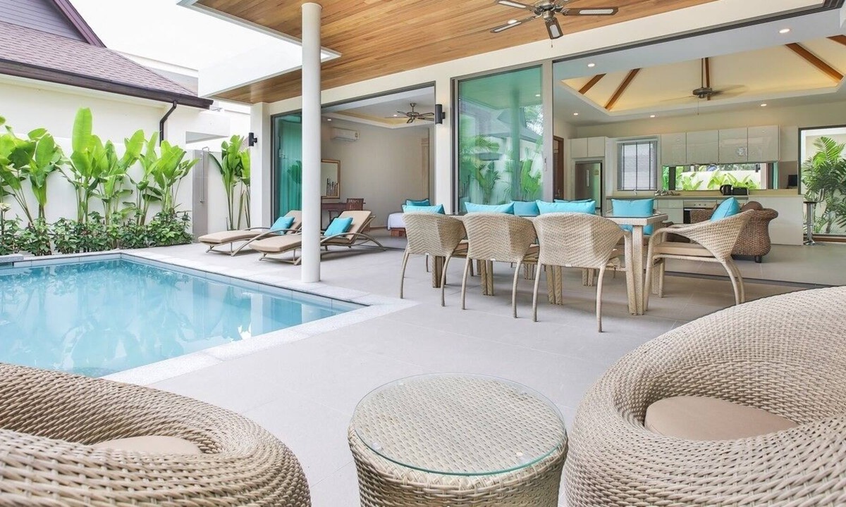 Rawai Villa | Stunning Rawai Beach Villa Villa with 4 bedrooms and swimming pool