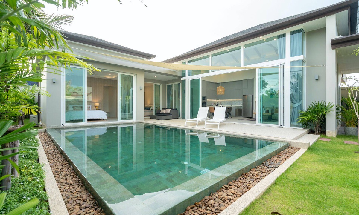 Bang Tao Villa | Stylish Pool Villa 10 Min to Layan Beach - 3 BR