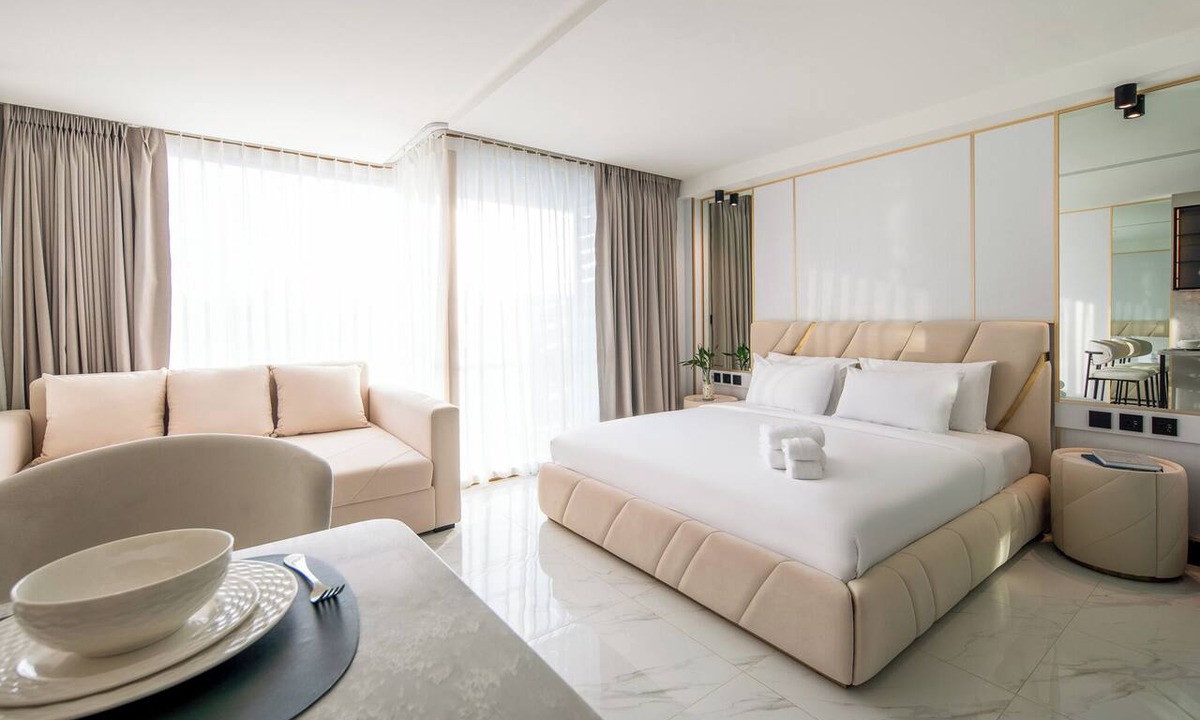 Cherngtalay Hotel | Stylish studio 500 m from Bang Tao Beach and pool
