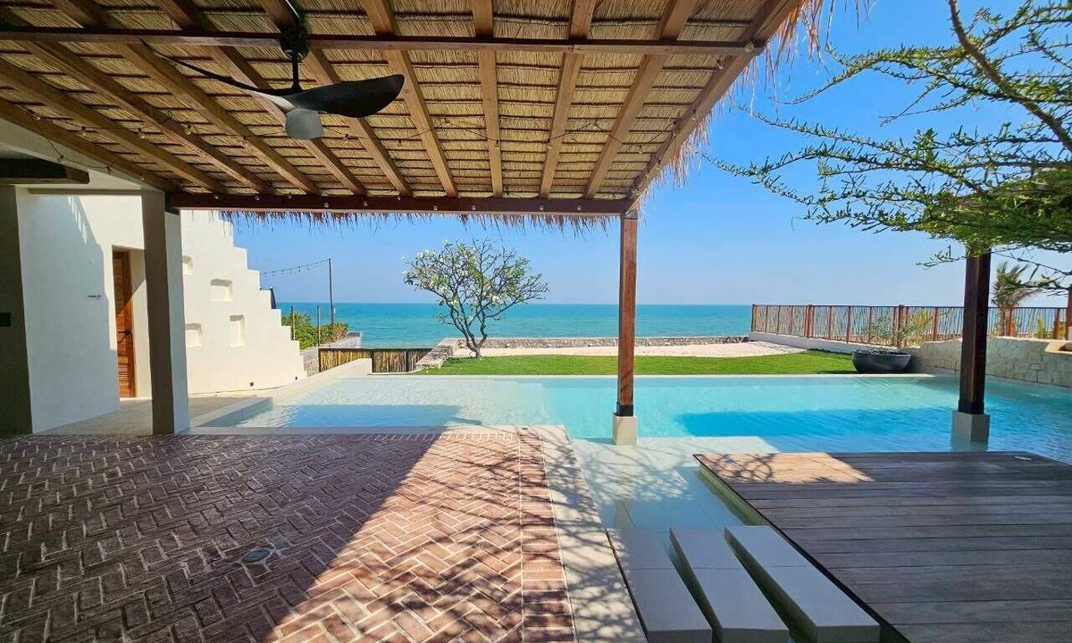 Hua Hin Villa | Sun-kissed Retreat Beachfront villa