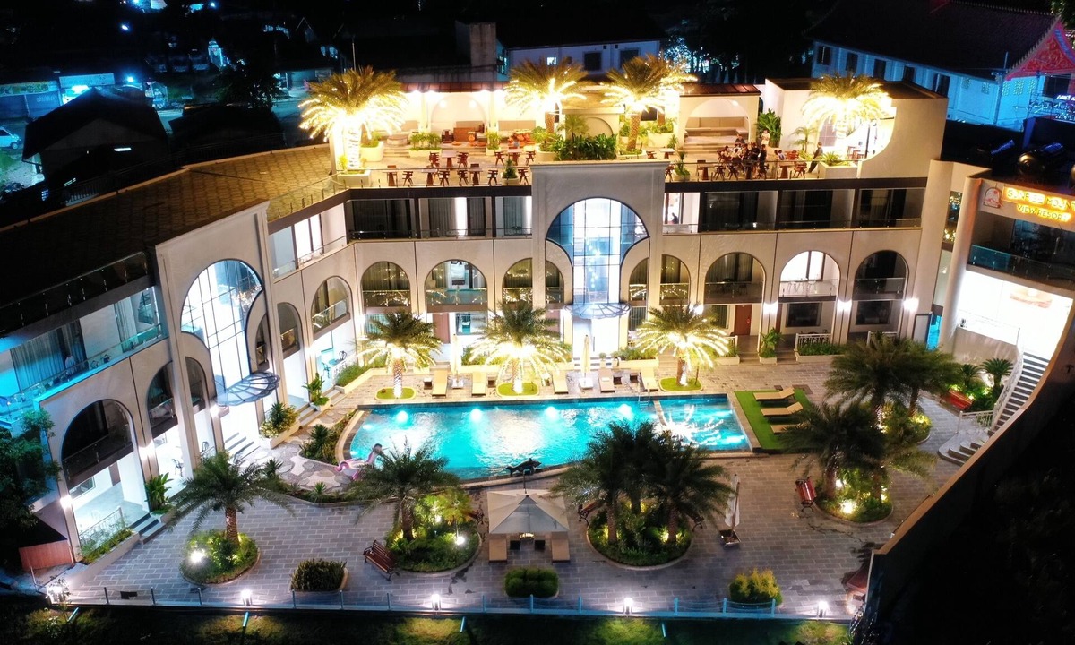 Vang Vieng Resort | Sunrise Mountain View Resort