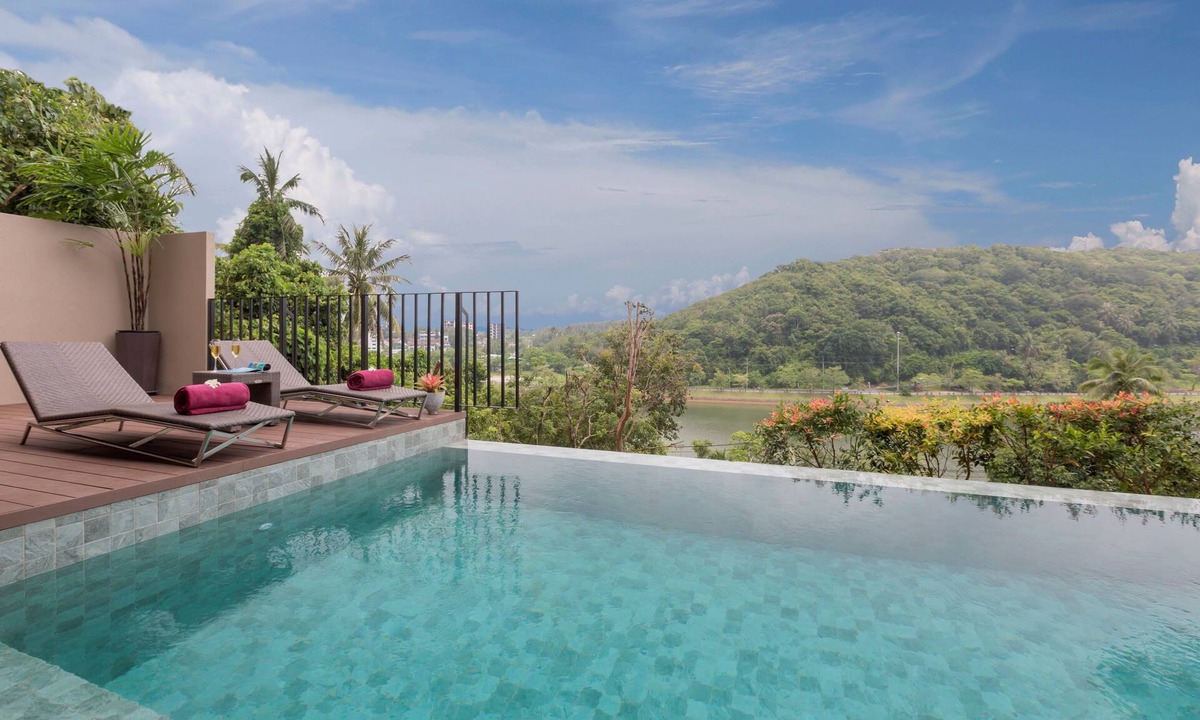 Nai Harn Hotel | Sunsuri Villas