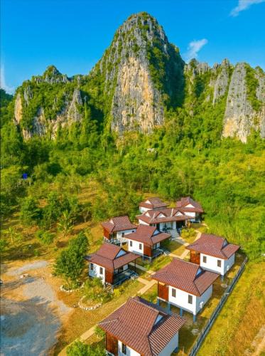 Vang Vieng Bed & Breakfast | T&T Bungalow