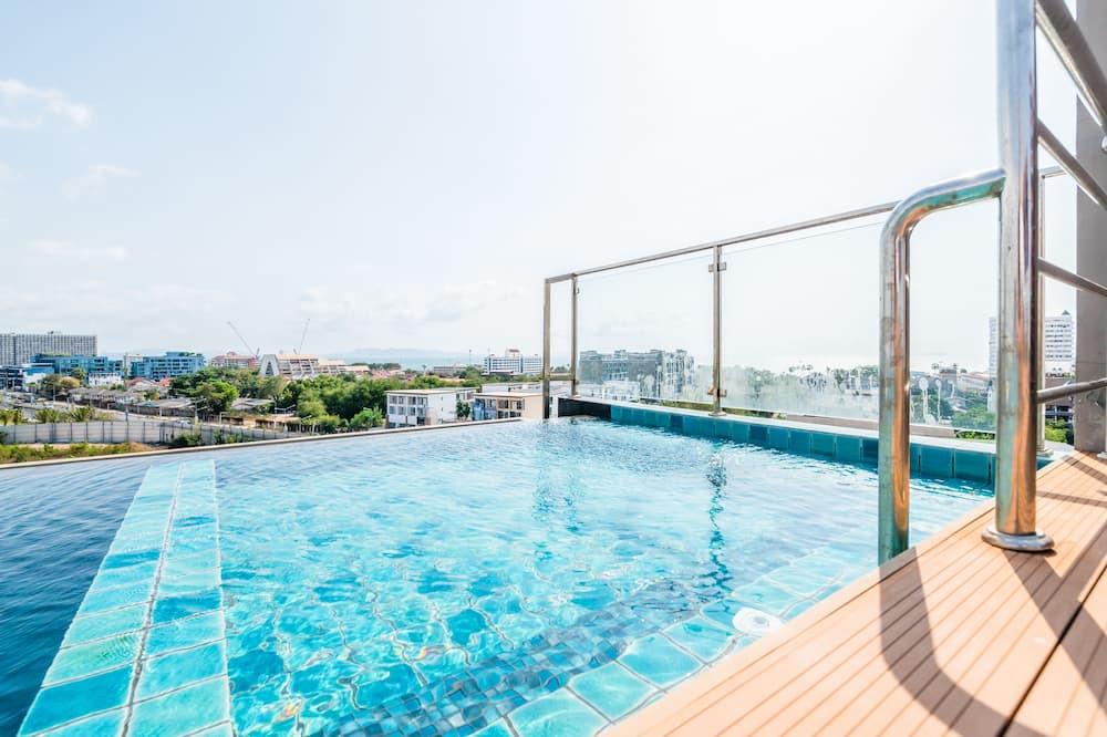 Pong Apartment | Thai Luxury Modern Style 1 BR Pattaya Beach