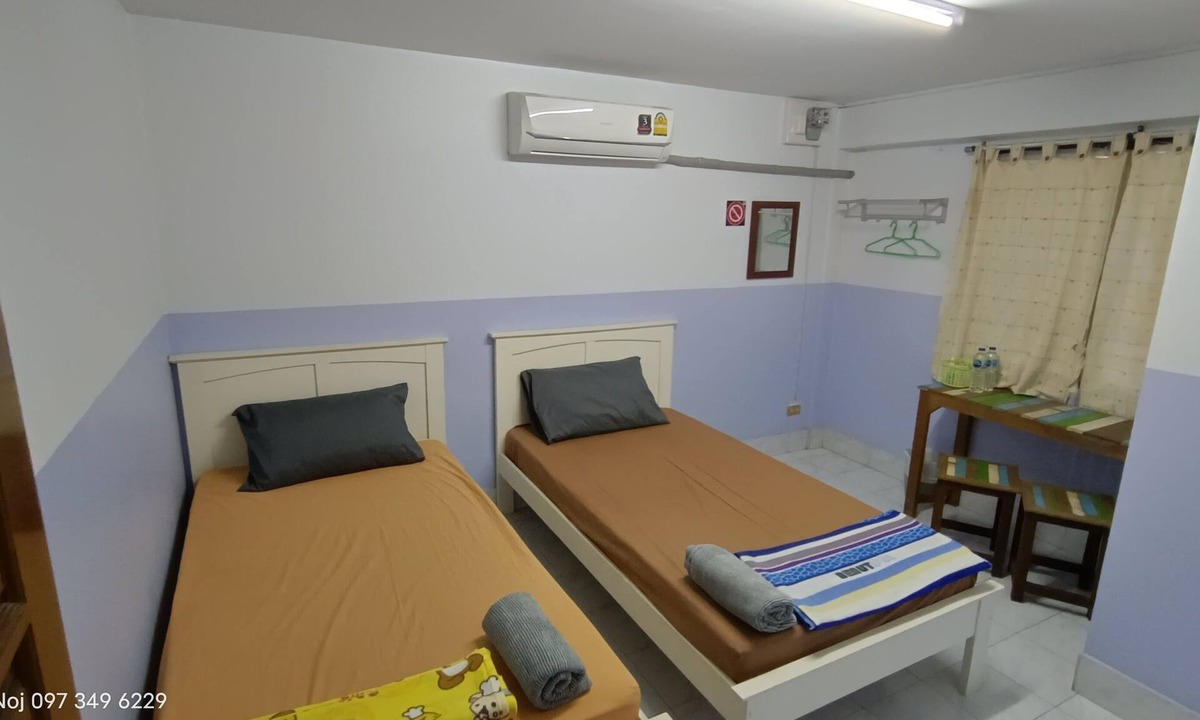 Talat Yai Apartment | The class room hostel and dorm no.2
