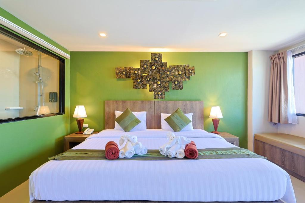 Patong Hotel | The Gig Hotel