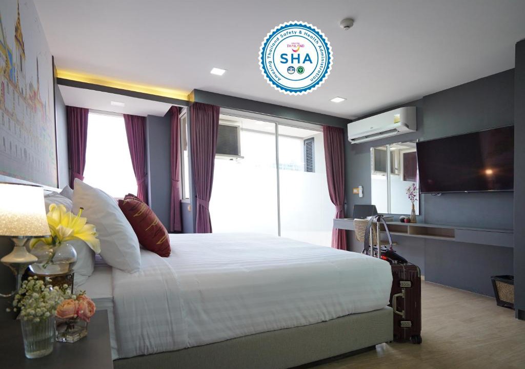 Phra Khanong Hotel | The Qube fifty Hotel