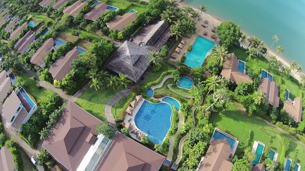 Maprao Island Resort | The Village Coconut Island