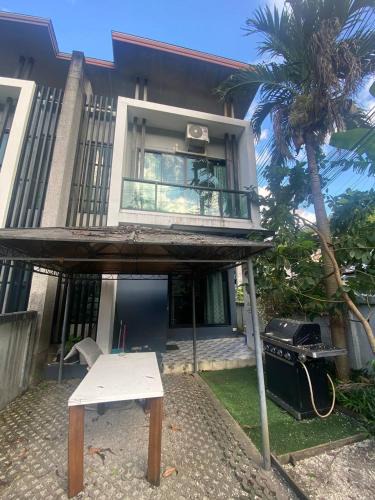 Talat Yai House | Town House