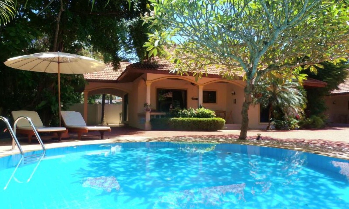 Rawai Villa | TROPICAL VIP 2 BEDROOM POOL VILLA Set In Beautiful Lush Tropical Gardens