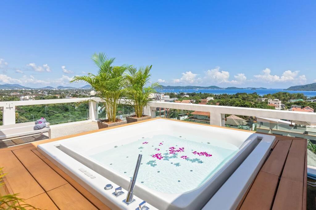 Ban Saiyuan Apartment | V270 Best View In Phuket Hot Tub Great Location