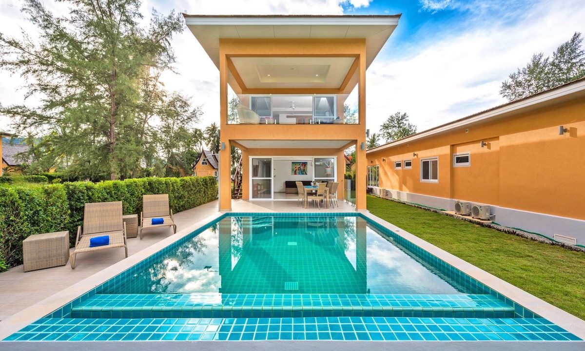 Klong Son Villa | VILLA WHITE SHORE 8 Pax Beachfront Private Pool A/C WiFi near to restaurant