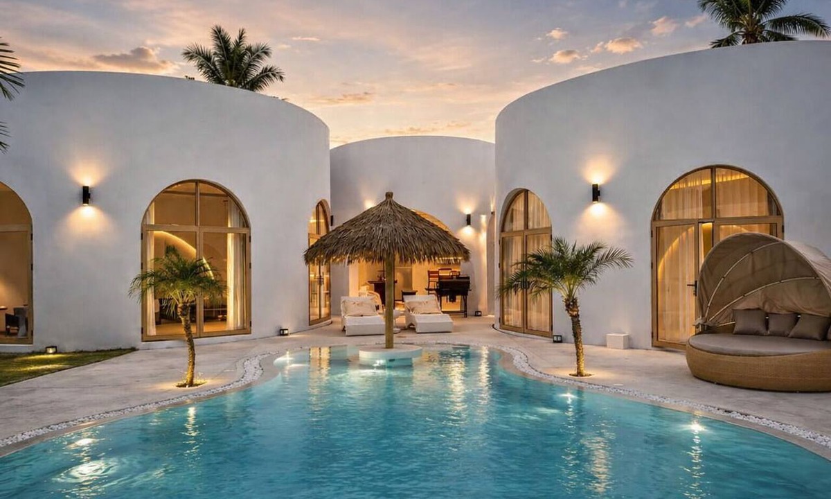 Bang Sare Villa | White Curve Villa