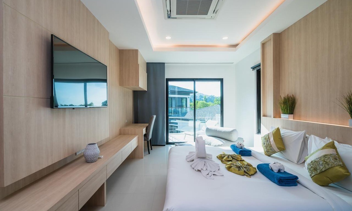 Kamala Villa | White Pool Villa in Kamala, Phuket