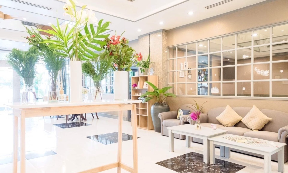 Thung Maha Mek Hotel | Yellow Ribbon Hills, Boutique Suites