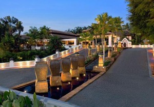 Marriott's Phuket Beach Club