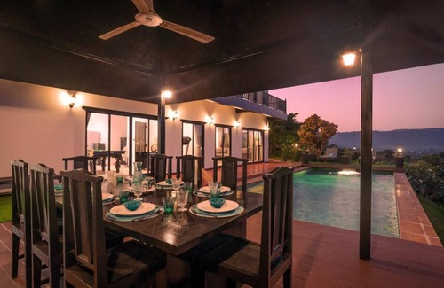 Pa Klok Villa | 1100 m² Villa ∙ 4 bedrooms ∙ 10 guests