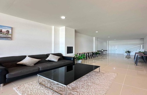 Si Sunthon Hotel | 20 m² Hotel ∙ 4 guests