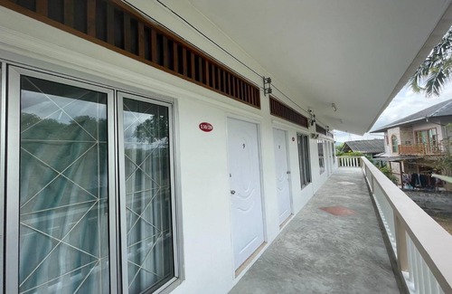 Thep Kasattri Hotel | 36 m² Hotel ∙ 3 guests