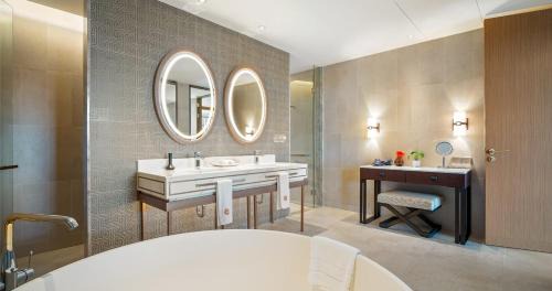 Si Sunthon Apartment | Angsana Laguna Lakeside Suite - Spacious, Elegant and Private
