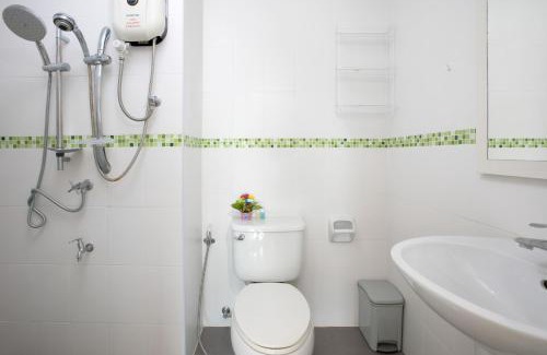 Ban Bo Han Hostel | Backpacker Street Airport Place